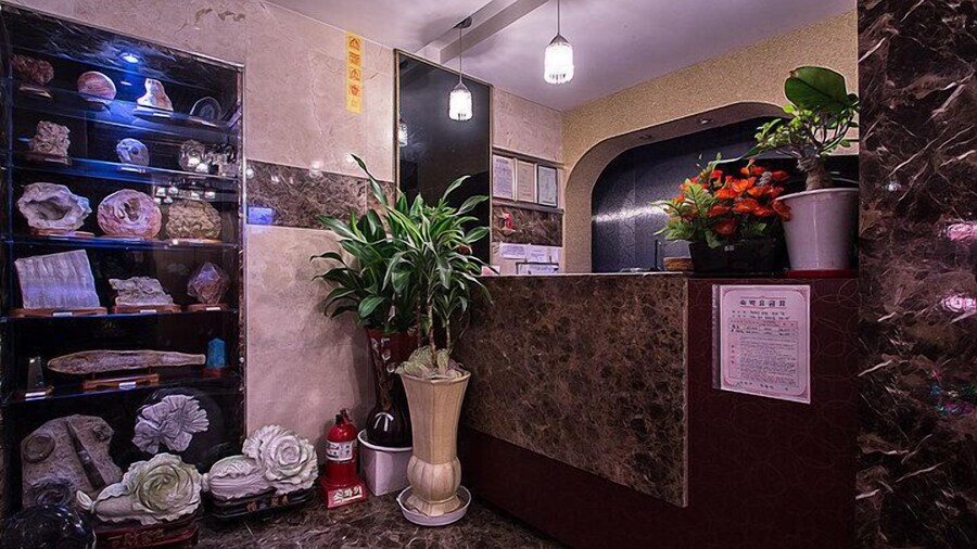Palace Motel