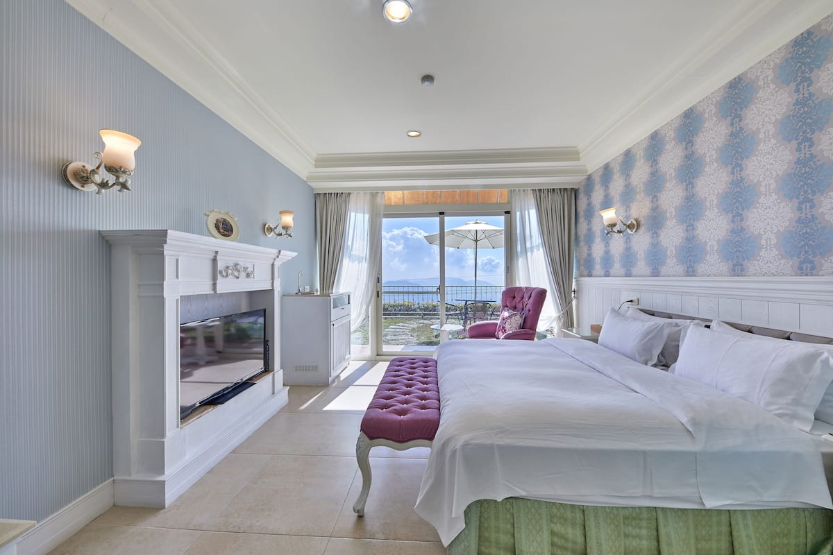 Deluxe Double Room | Individually decorated, individually furnished, desk
