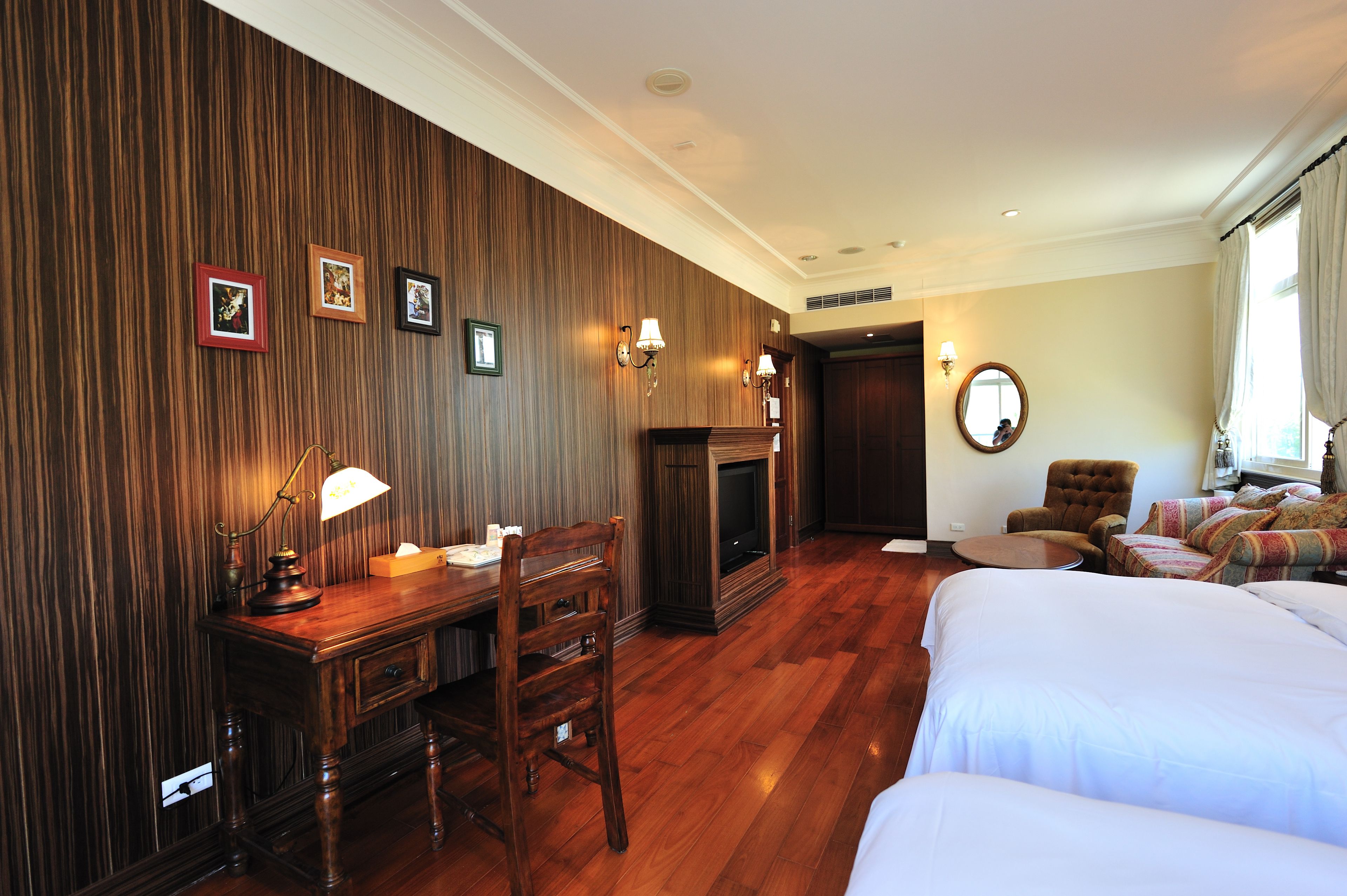 family quadruple room | 1 bedroom, individually decorated, individually furnished, desk