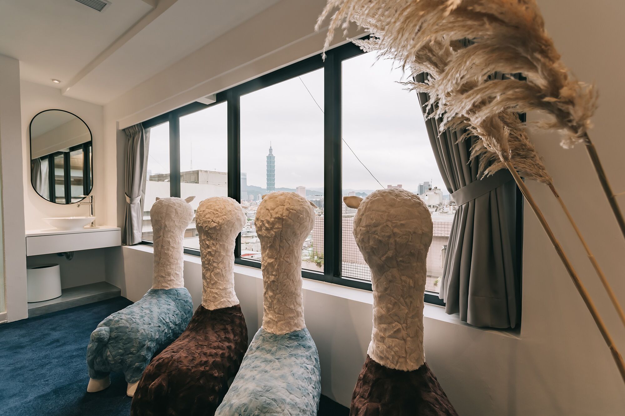 meistay executive suite 101 | blackout curtains, free wifi, bed sheets