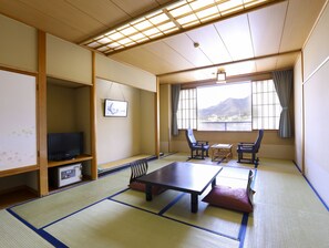 In-room safe, free WiFi, bed sheets, wheelchair access