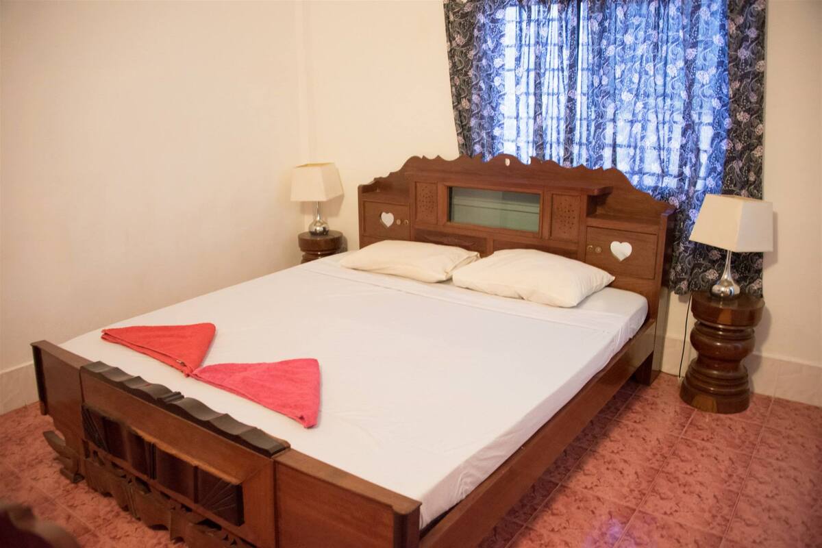 Habitación doble | Camas extra y wifi gratis