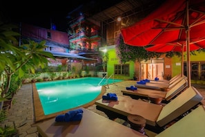 Outdoor pool - European Guesthouse (Siem Reap)