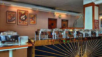 Daily full breakfast (INR 950 per person)