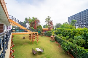 Luxury-Zimmer | Blick auf den Garten