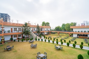 Luxury-Zimmer | Blick auf den Garten