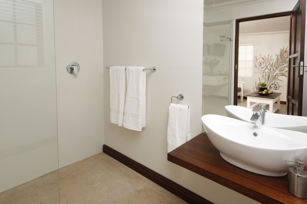 The Potting Shed Accommodation - Guest House by null