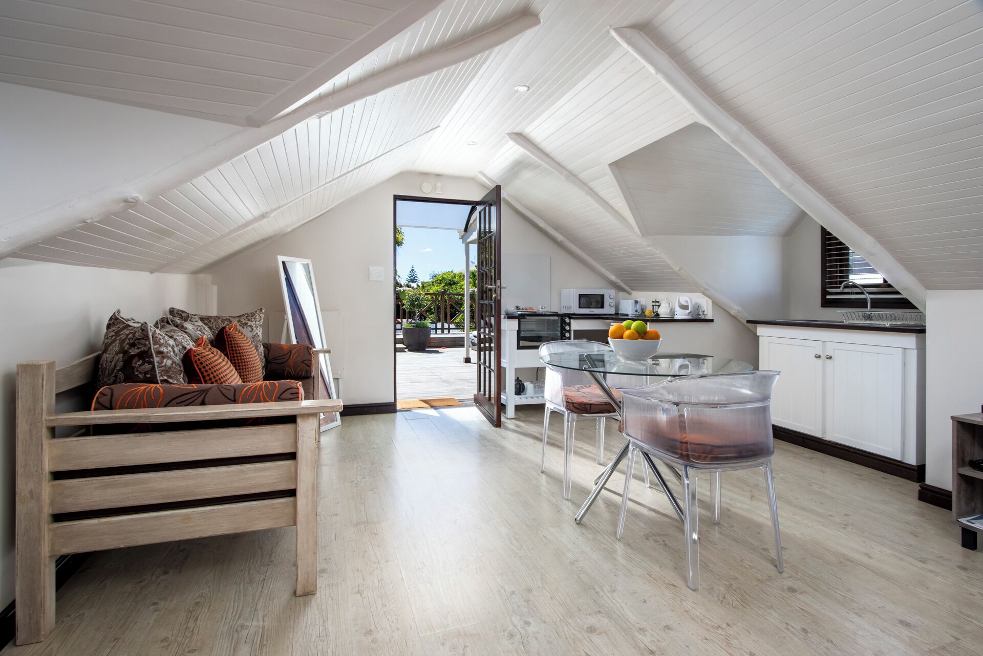 Studio Room at Guest House | Premium bedding, in-room safe, individually decorated, desk