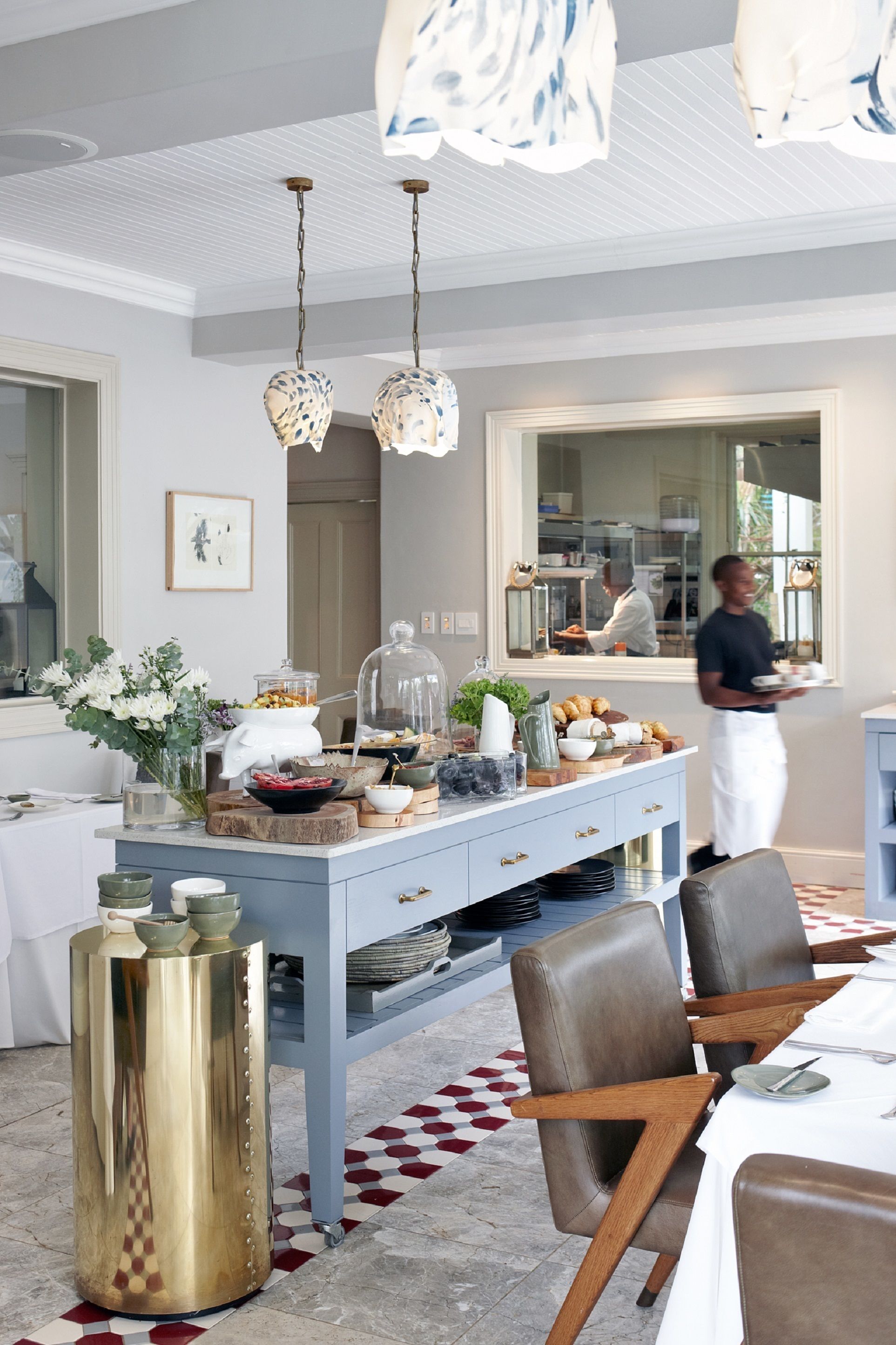 Free daily full breakfast