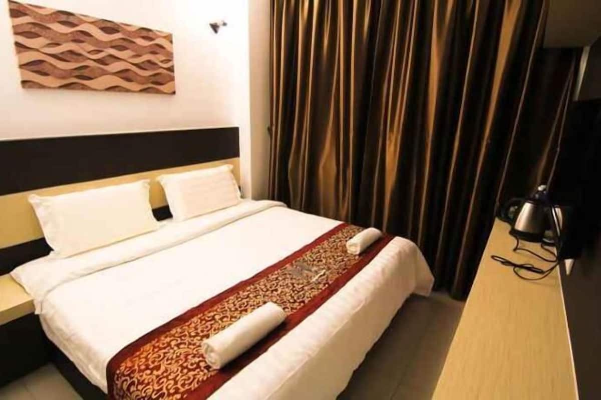 Individually decorated, individually furnished, desk, blackout curtains