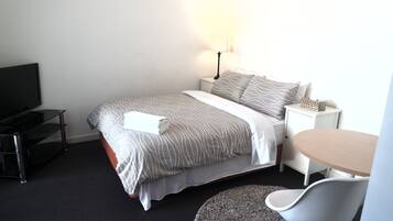 Suite monolocale Deluxe | Biancheria da letto di alta qualità, Wi-Fi gratuito, lenzuola