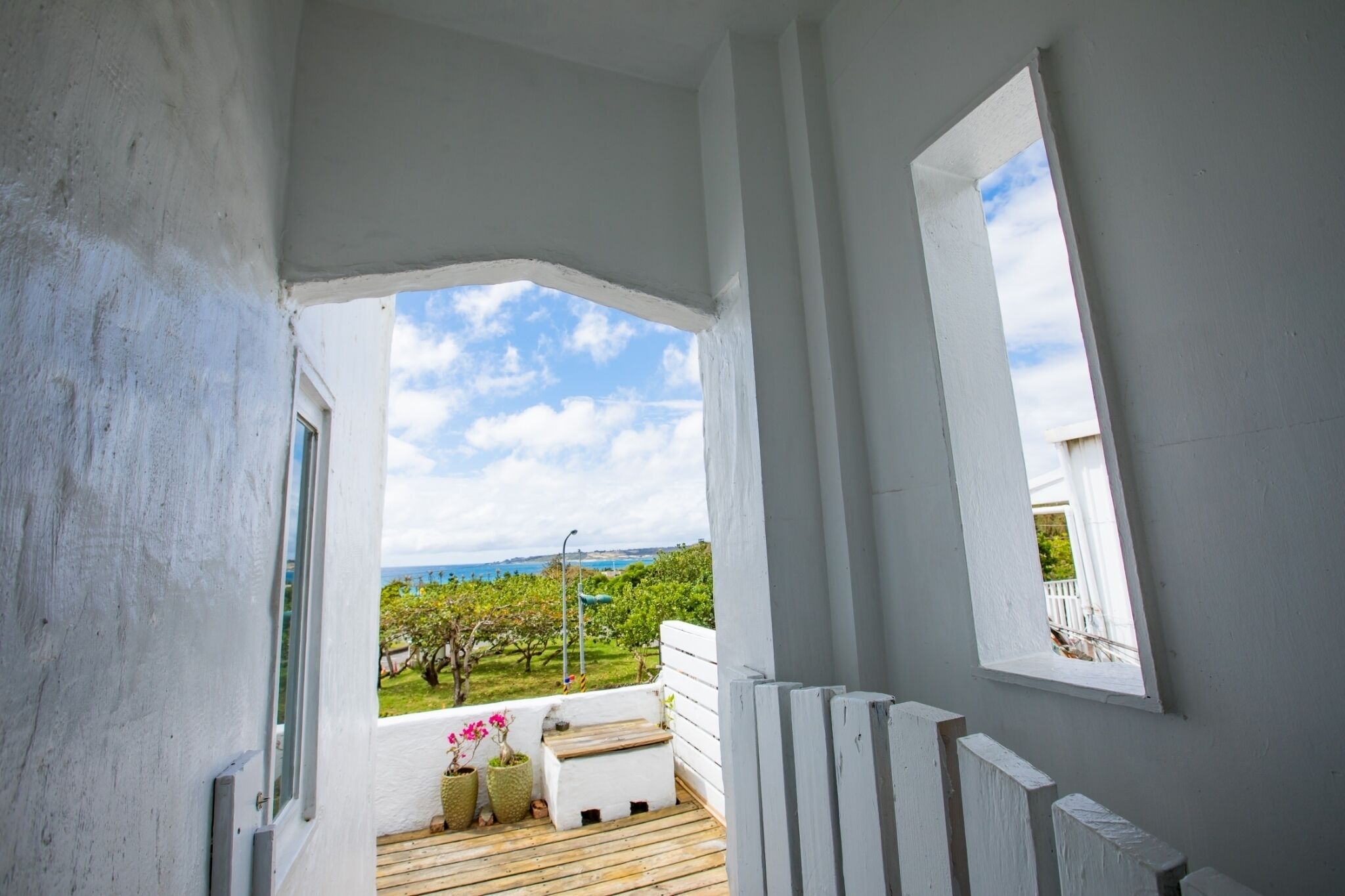 deluxe double room, 1 double bed, ocean view, beachfront (c) | premium bedding, minibar, in-room safe, soundproofing