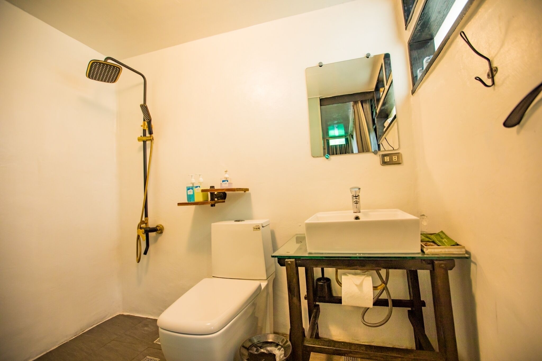 standard double room, 1 double bed (e) | premium bedding, minibar, in-room safe, soundproofing