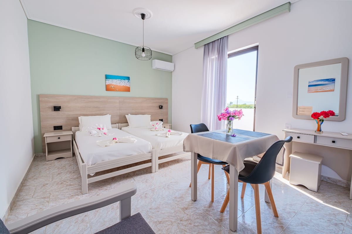 Studio (Double) | Babybedden, extra bedden, beddengoed