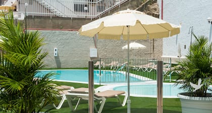 Apartamentos Montesol