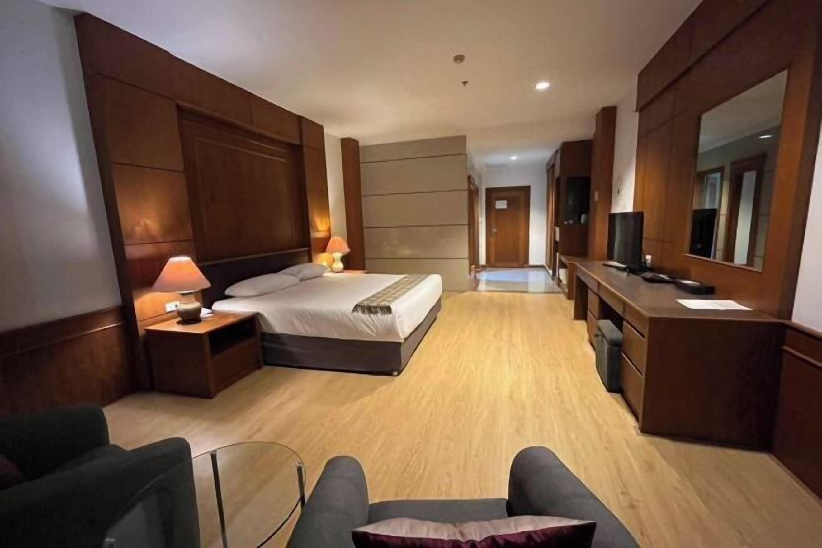 Individually decorated, free WiFi