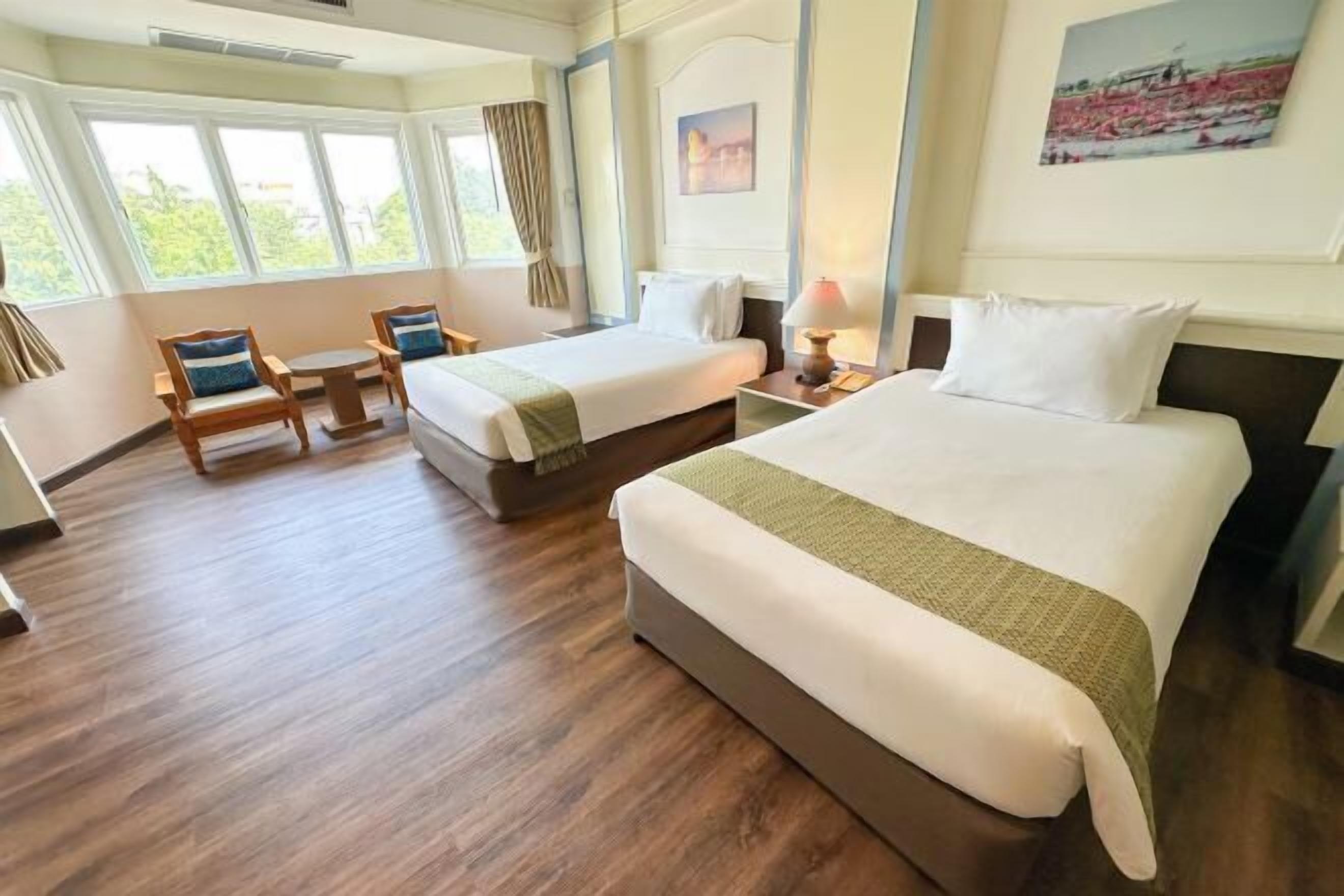 Individually decorated, free WiFi