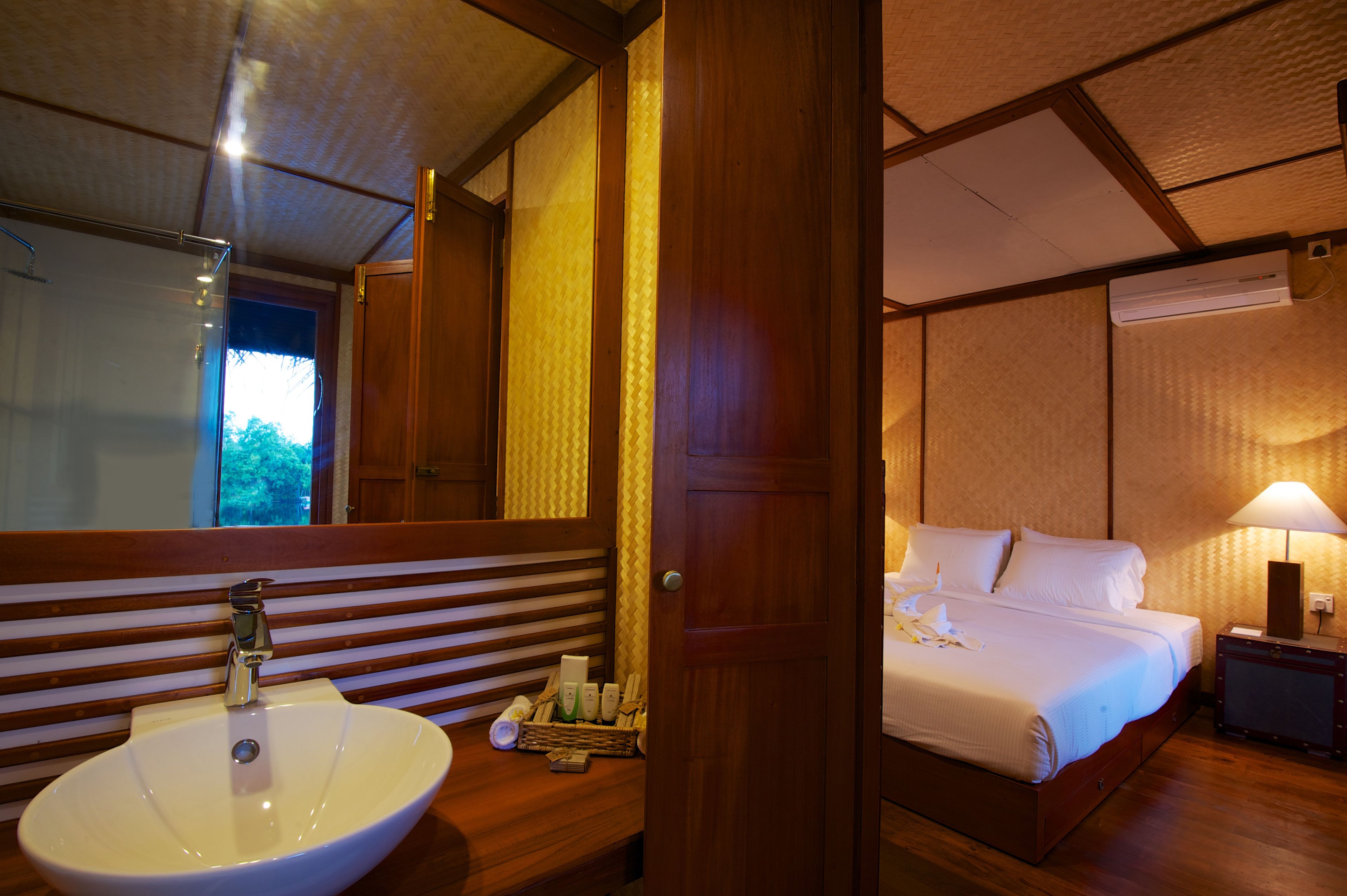 Foto - Yathra Houseboat