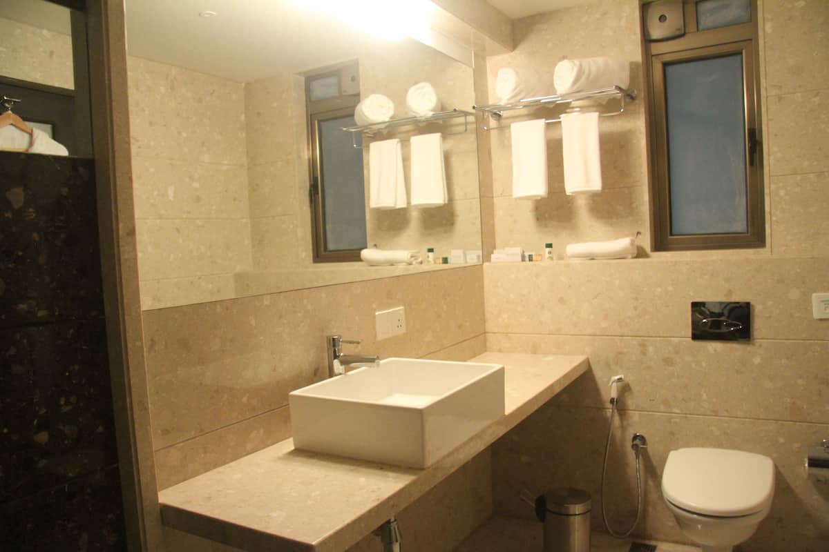suite | bathroom | shower, towels