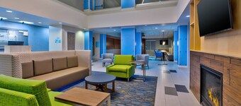 Holiday Inn Express & Suites Effingham by IHG