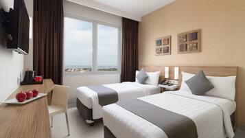 Kamar Standar | Minibar, brankas, meja kerja, dan kedap suara