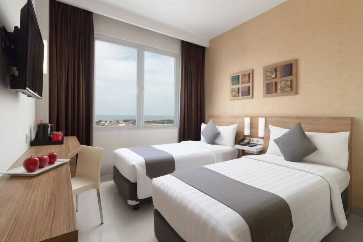 Minibar, coffres-forts dans les chambres, bureau, chambres insonorisées