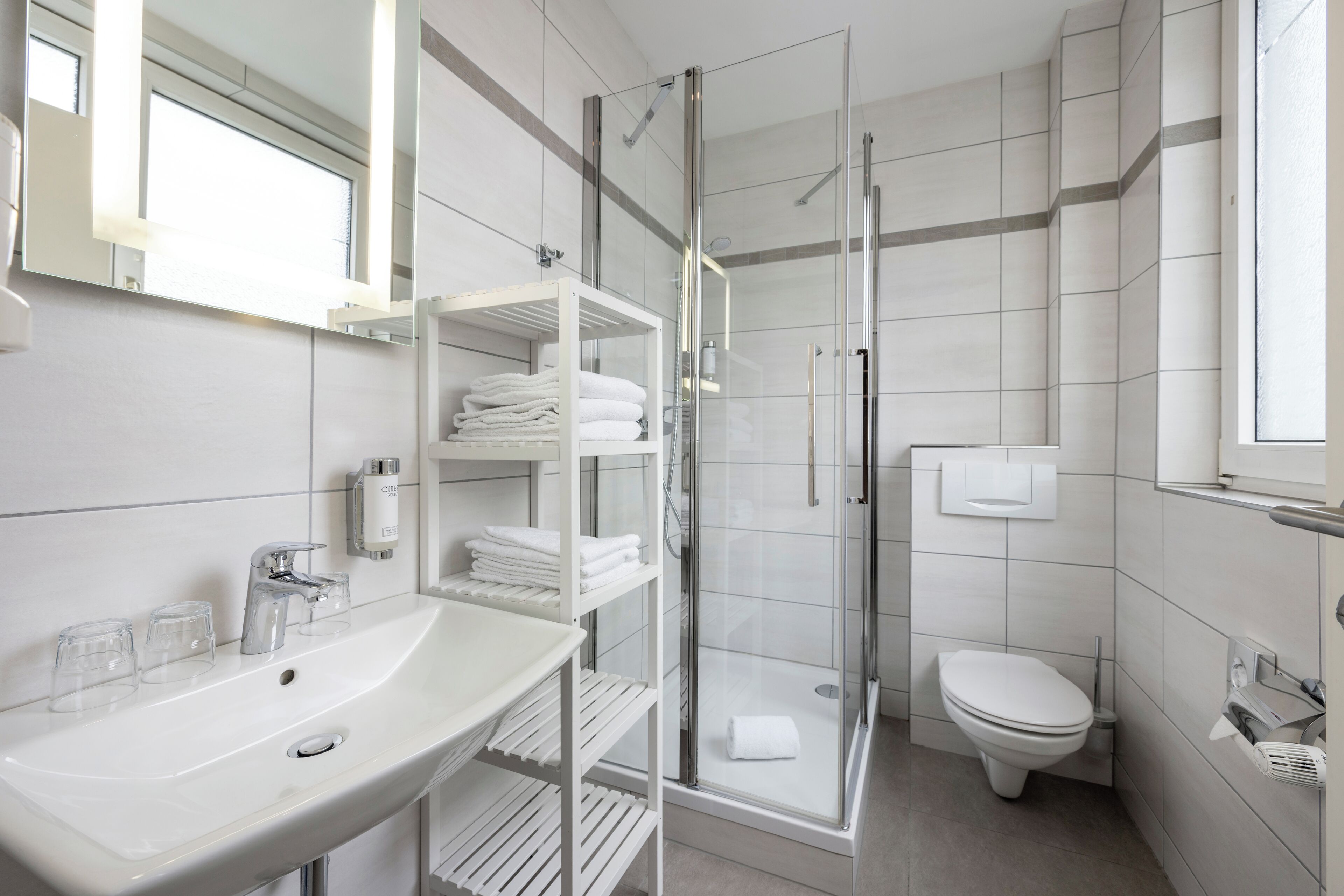 junior comfort plus | 1 bedroom, premium bedding, in-room safe, desk