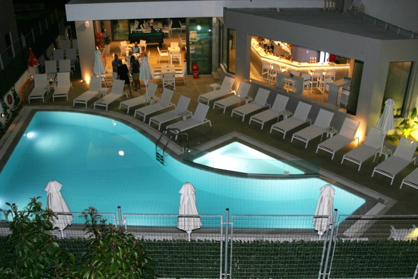 Outdoor pool, sun loungers