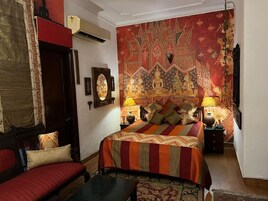 Superior Room | 4 bedrooms, Egyptian cotton sheets, down comforters, in-room safe