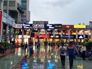 Point of interest - On The House - Bed and Breakfast (New Delhi)