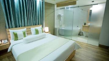 Suite de lujo | Minibar, caja fuerte, escritorio y wifi gratis