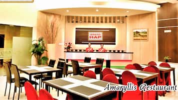 2 restaurants, breakfast, lunch, dinner served; Chinese cuisine