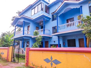 Fachada de la propiedad