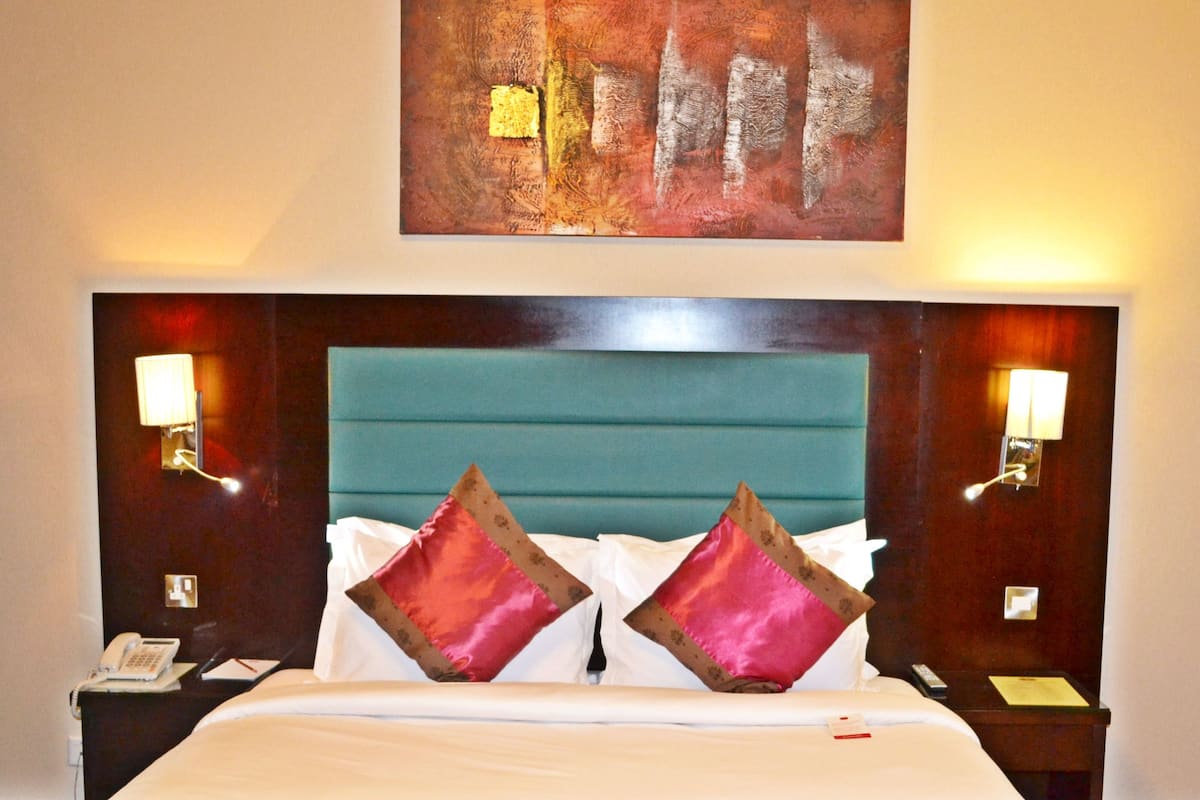 In-room safe, desk, iron/ironing board, free cribs/infant beds