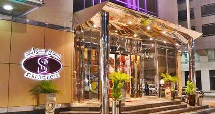 Strand Hotel