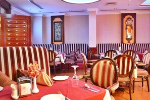 Daily buffet breakfast (AED 30 per person)