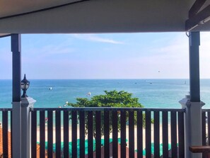 Deluxe Double Room | Beach/ocean view - Sinsamut Koh Samed Hotel (Rayong)