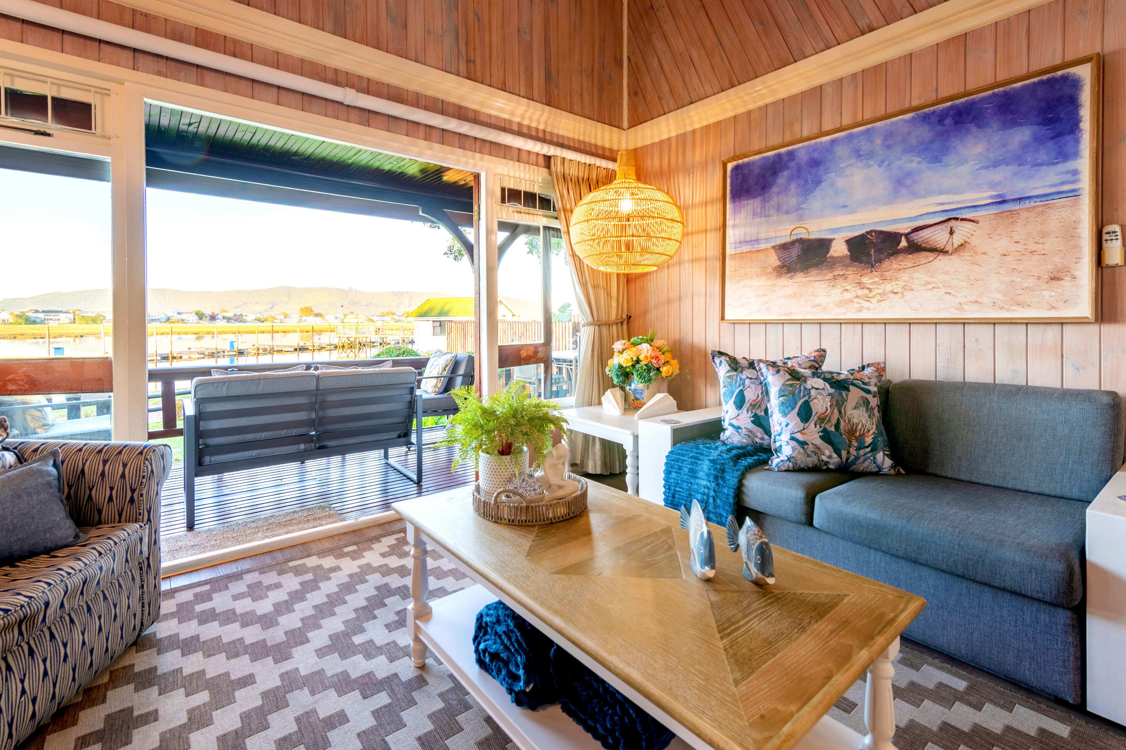 2 Bedroom Lagoon View Family Superior Chalet 04 | Living area | Flat-screen TV, table tennis