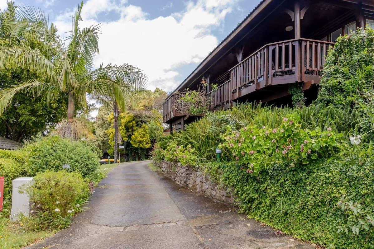 1 Bedroom Lagoon View Family Chalet 08 | Terras
