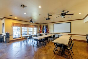 Meeting facility - Hotel Texas (Hallettsville)