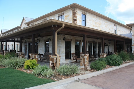 Porch. Hotel Texas
