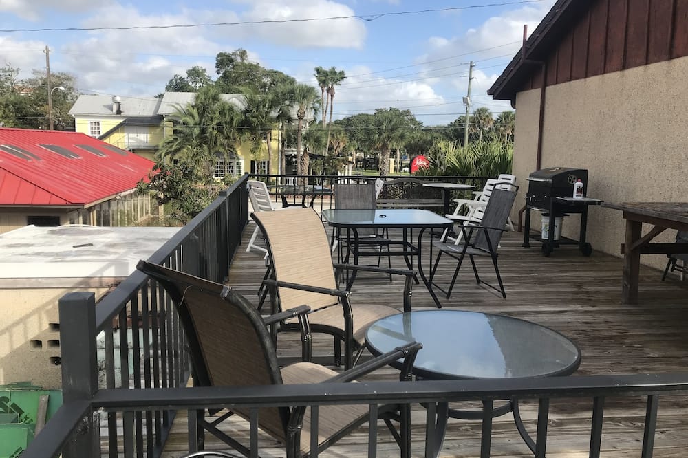 Economy Inn