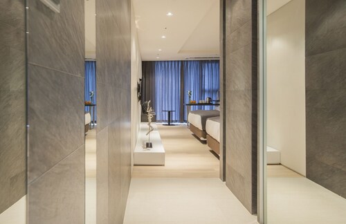 Brown Suites Jeju Hotel Resort