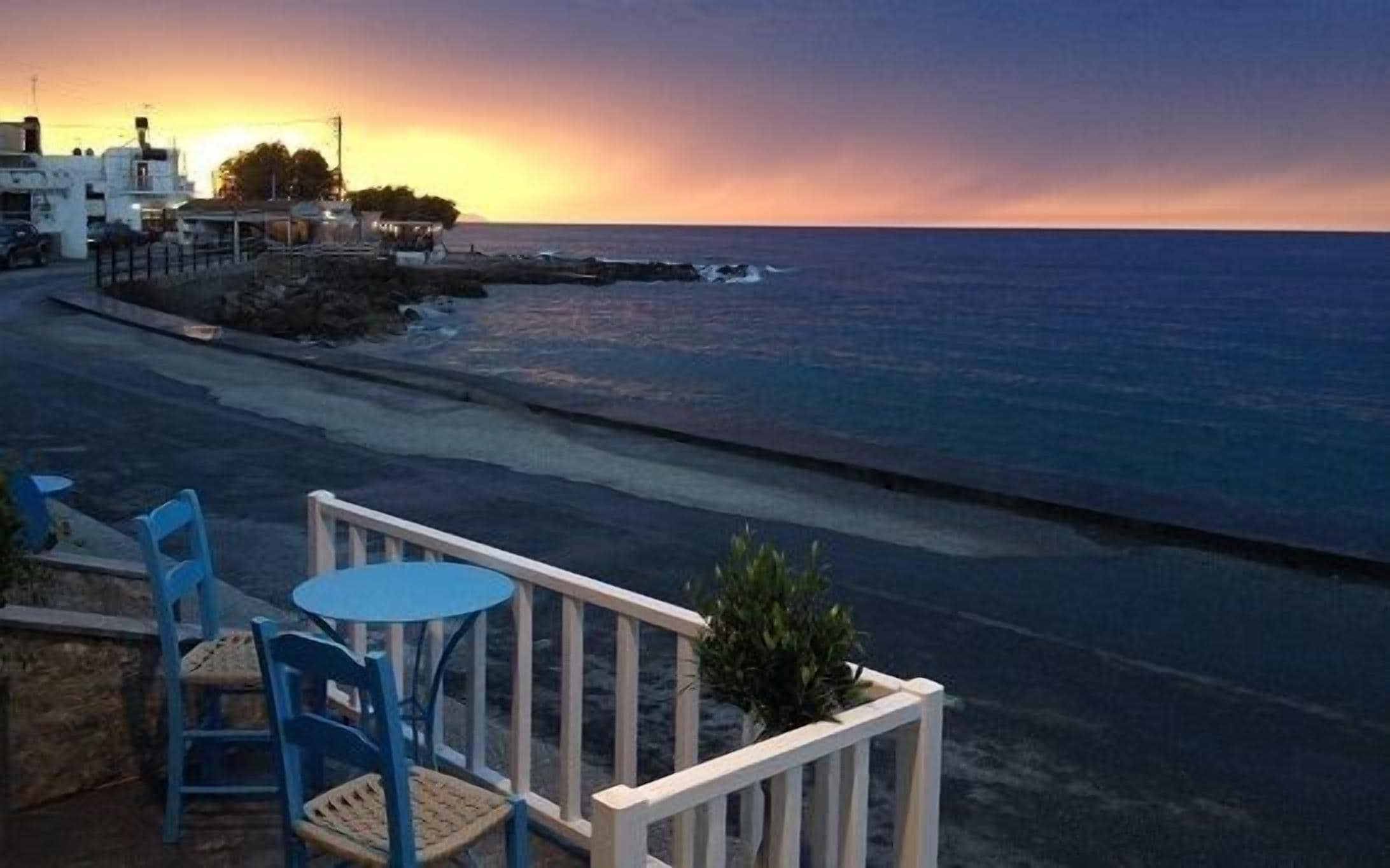 Breakfast, lunch, dinner served; beach views