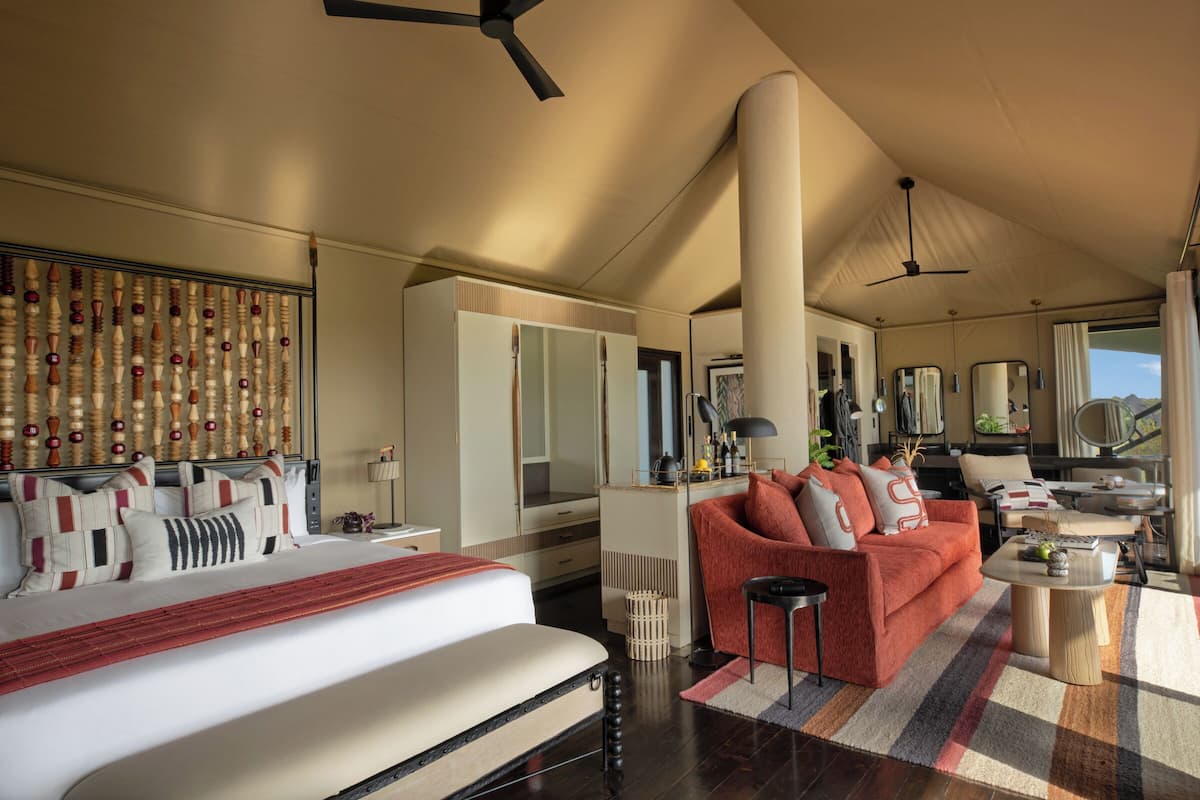 Superior Room, 1 King Bed, Terrace | 1 bedroom, premium bedding, minibar (free items), in-room safe