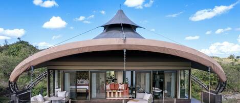 Rom – superior, 1 kingsize-seng, terrasse | 1 soverom, sengetøy av topp kvalitet og minibar (inkludert)