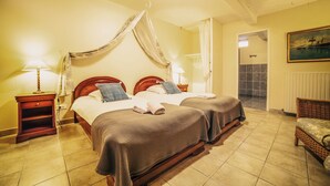 Standaard Twin kamer | Een strijkplank/strijkijzer, gratis babybedden, extra bedden (toeslag)