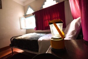 Quarto duplo | Wi-Fi de cortesia, roupa de cama