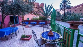 Breakfast, lunch, dinner served; Moroccan cuisine