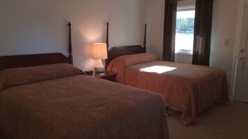 Room, 2 Double Beds | Free WiFi, bed sheets